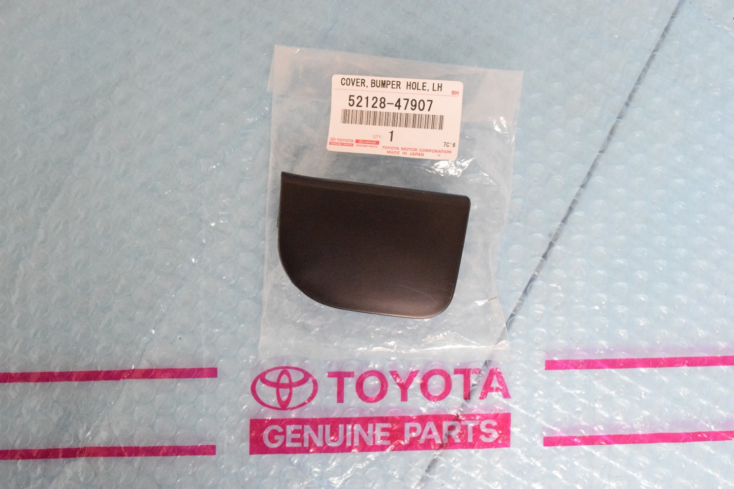 GENUINE OEM TOYOTA 2012-2015 PRIUS LEFT FRONT BUMPER TOW HOLE COVER 52128-47907