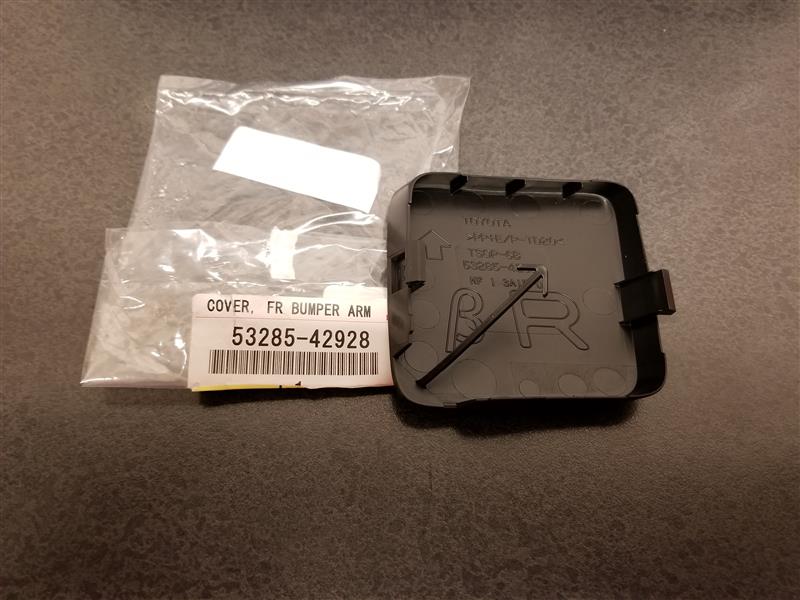 GENUINE TOYOTA RAV4 09-12 FRONT BUMPER RH SIDE TOW HOOK COVER 53285-42928 OEM