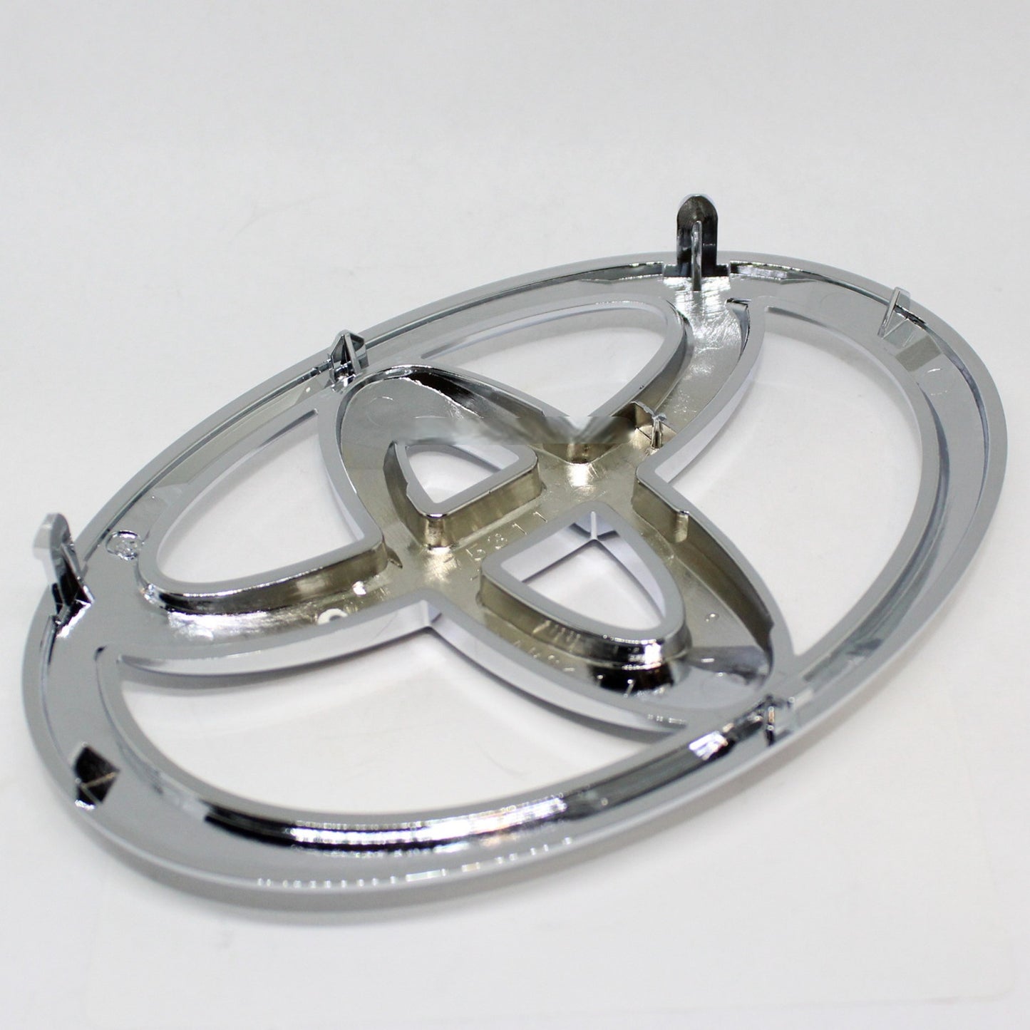 OEM GENUINE TOYOTA 2006-2009 4Runner Front Radiator Grille Emblem 75311-35220