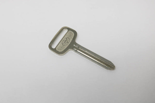 Toyota Metal NON-Transponder Blank Key Set of 2 Genuine OEM 90999-00186