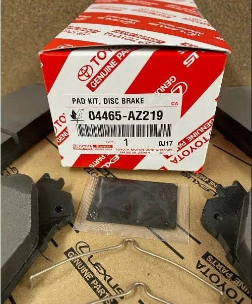 2011 2023 Toyota Sienna Front Brake Pads OEM Set 04465-AZ219 2010 Highlander