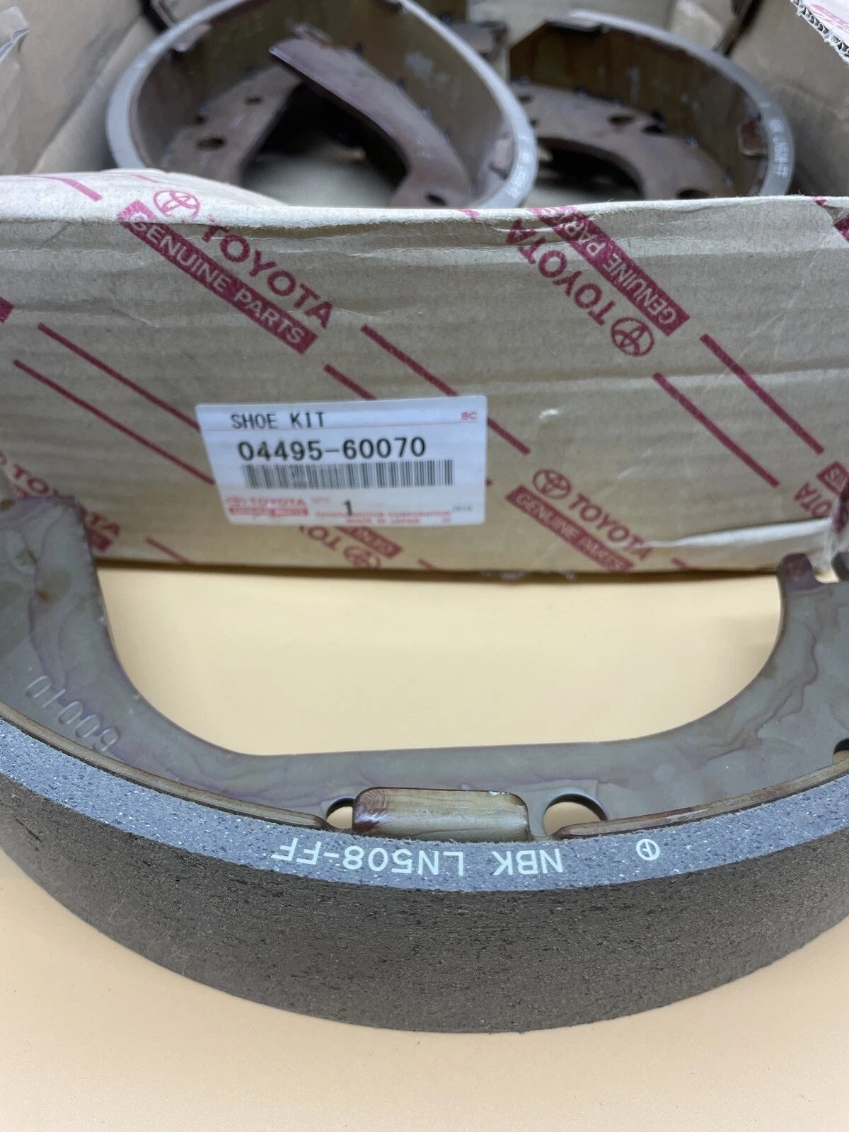 Shoe Kit, Rear Brake - Kit Genuine Toyota OEM 04495-60070 Land Cruiser