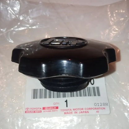 GENUINE OEM TOYOTA CLASSIC OIL FILLER CAP W/JAPANESE KATAKANA LOGO 12180-13010