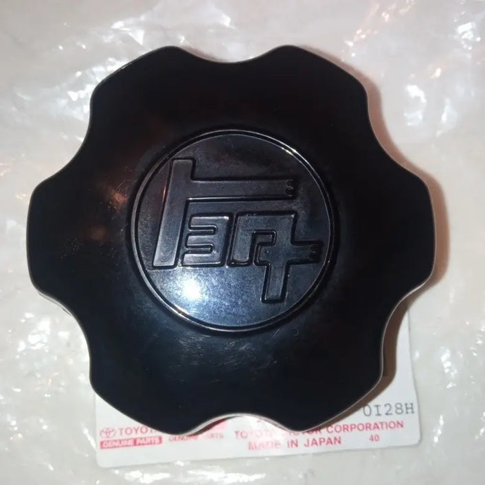 GENUINE OEM TOYOTA CLASSIC OIL FILLER CAP W/JAPANESE KATAKANA LOGO 12180-13010