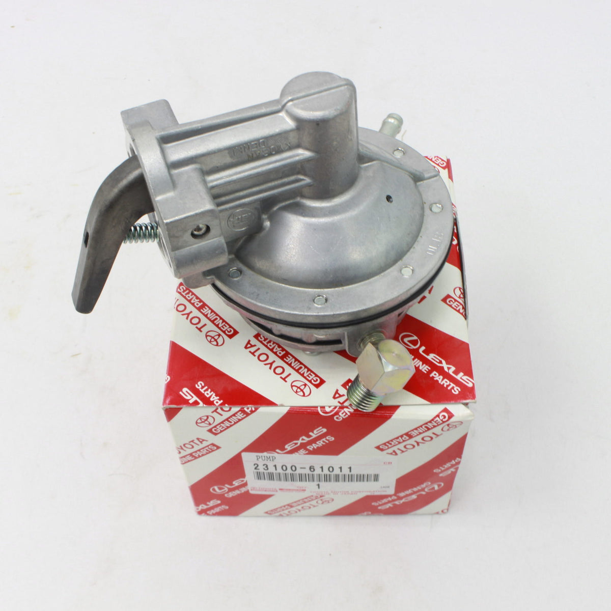 NEW GENUINE OEM TOYOTA 72-77 LAND CRUISER MECHANICAL FUEL PUMP ASSY 23100-61011