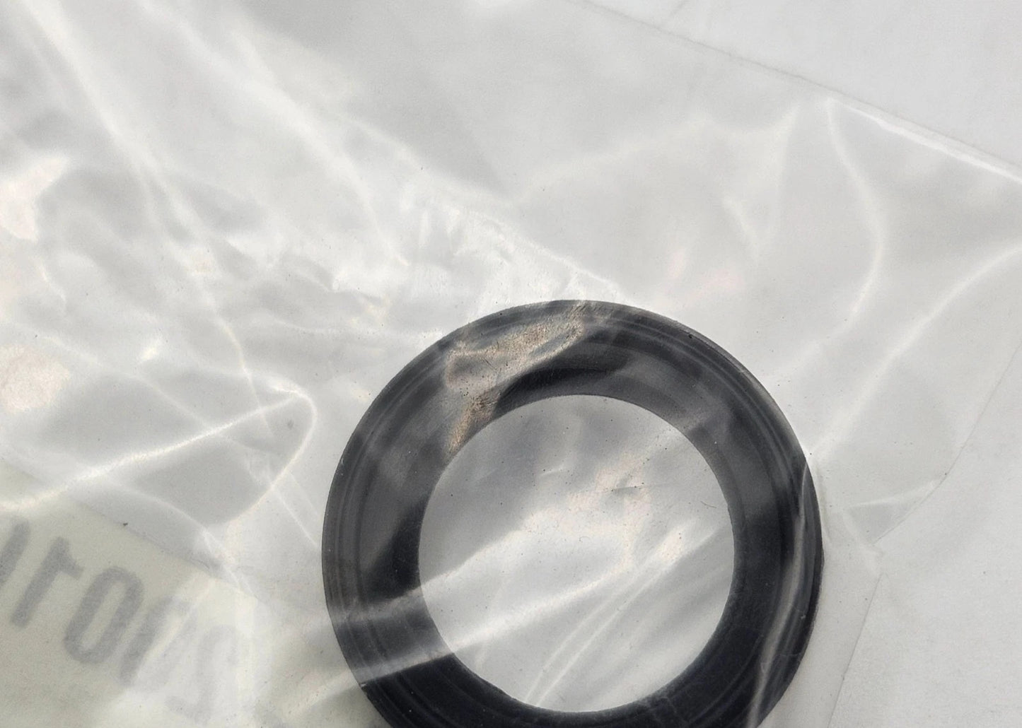 23291-20010 Toyota OEM Genuine INSULATOR, INJECTOR VIBRATION CAMRY LEXUS SIENNA TACOMA TUNDRA
