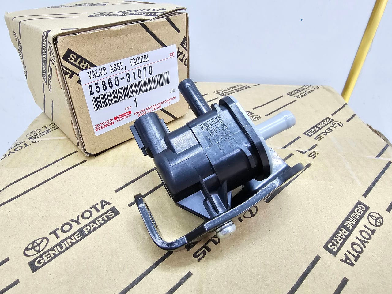 New Genuine OEM Toyota Lexus Vacuum Switching Valve Purge Solenoid 25860-31070