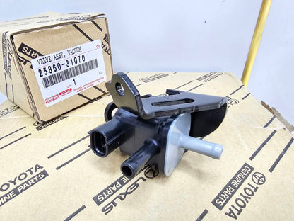 New Genuine OEM Toyota Lexus Vacuum Switching Valve Purge Solenoid 25860-31070