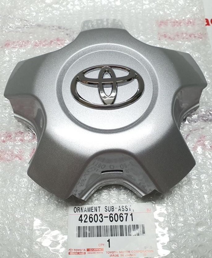 New Genuine OEM Toyota 05-07 Land Cruiser Wheel Hub Center Cap 42603-60671