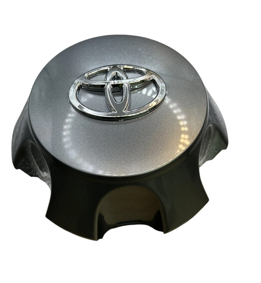 Genuine OEM Wheel Hub Center Cap for Toyota FJ Cruiser 4260B-35040 GRAY