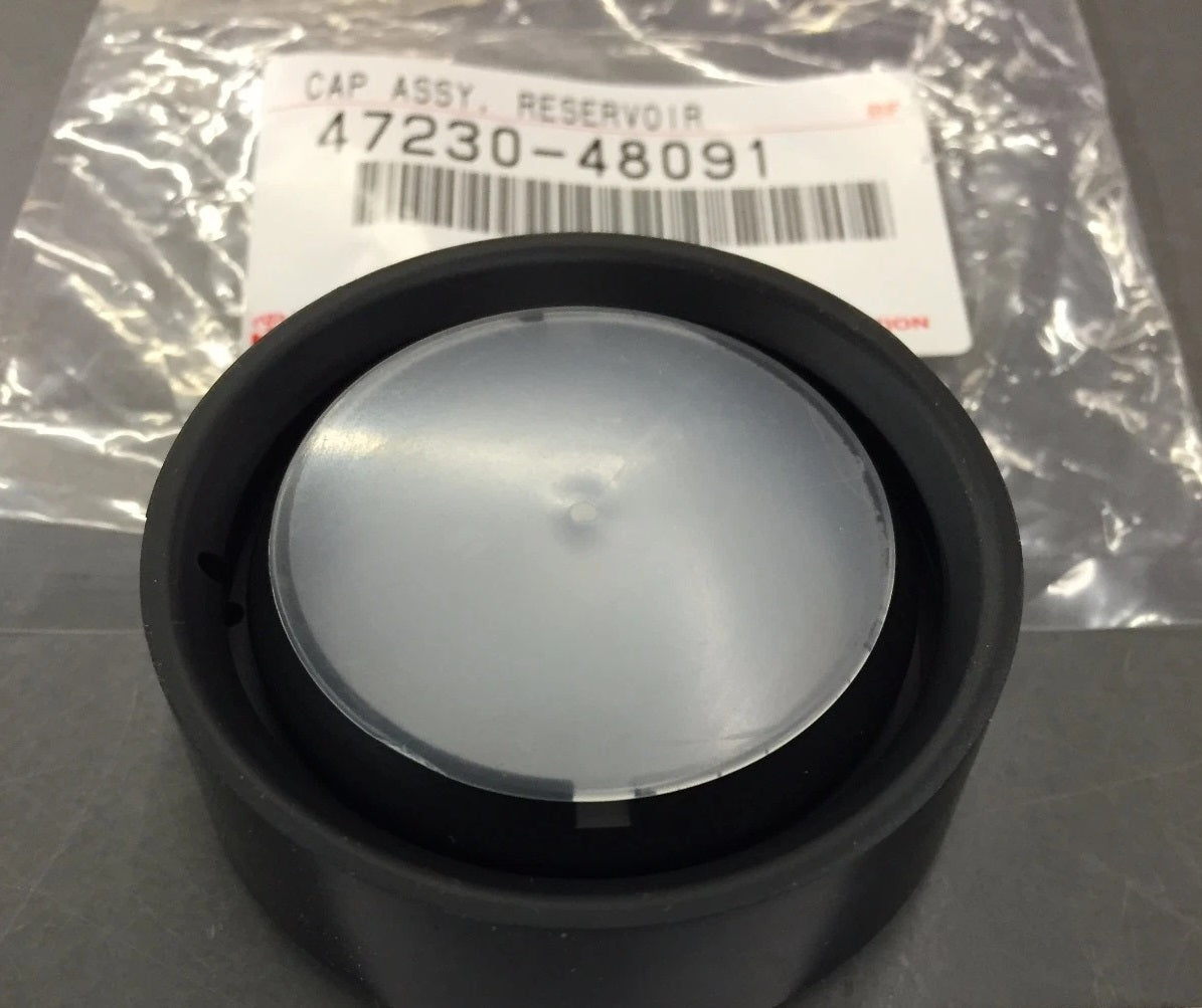 Toyota Tacoma Tundra Sequoia Brake Master Cylinder Fluid Reservoir Cap W/O VSC