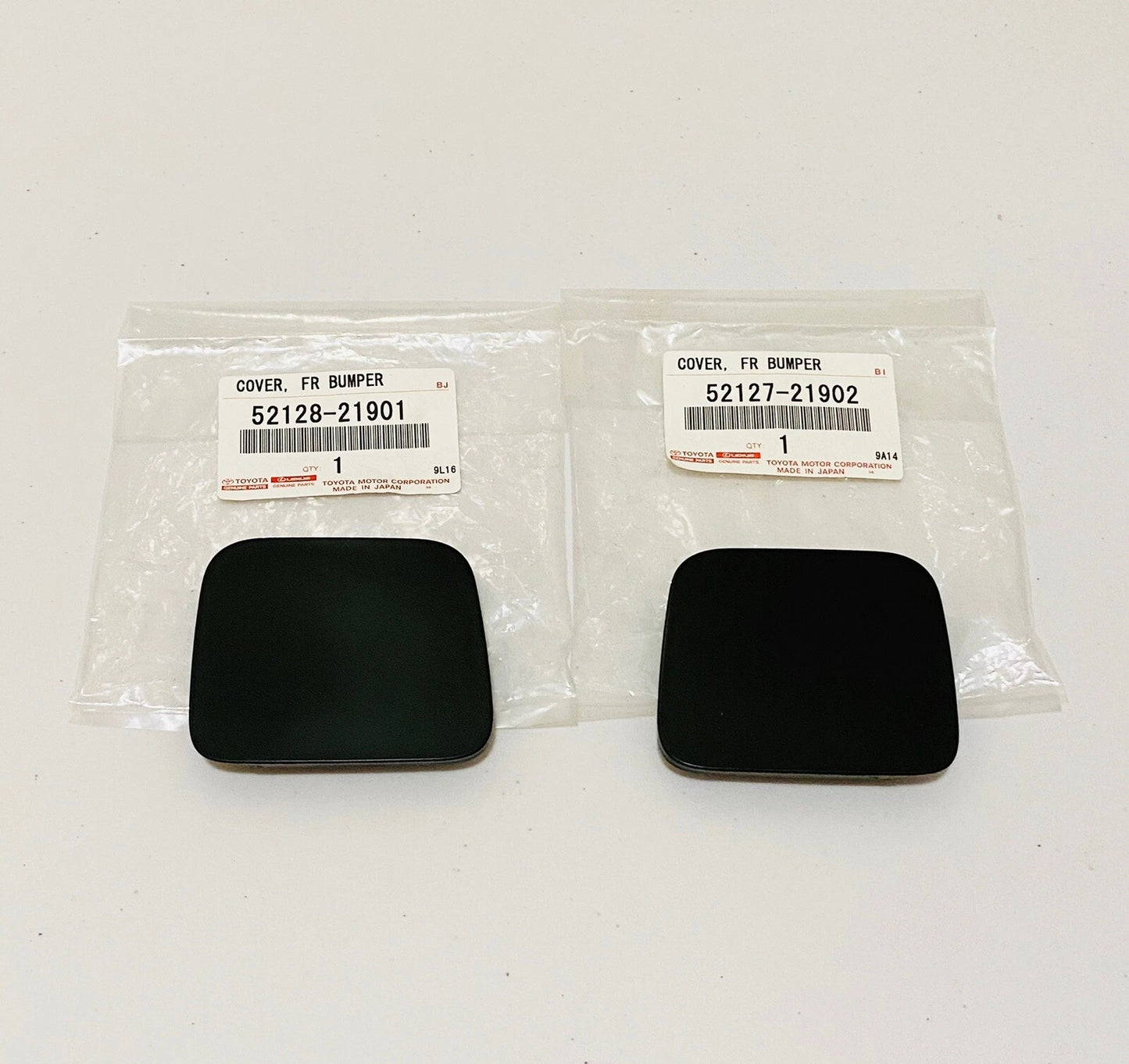 GENUINE OEM TOYOTA SCION 2011-2013 tC RIGHT & LEFT FRONT BUMPER HOLE COVER SET