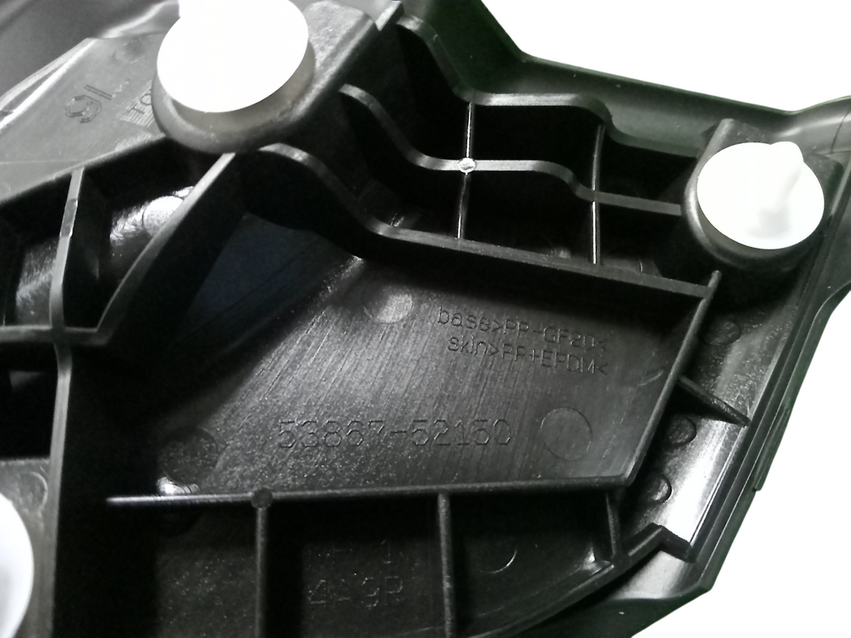 GENUINE TOYOTA 12-18 TOYOTA PRIUS C FRONT LEFT FENDER TO COWL SIDE SEAL