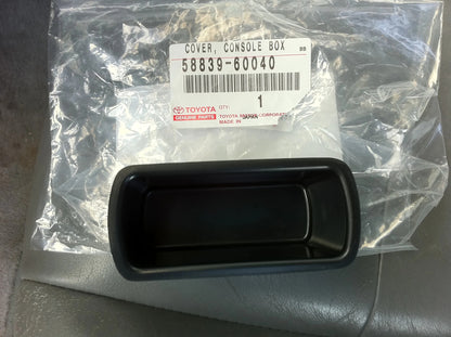 New Genuine OEM Lexus GX470 Toyota Land Cruiser Console box pocket 58839-60040