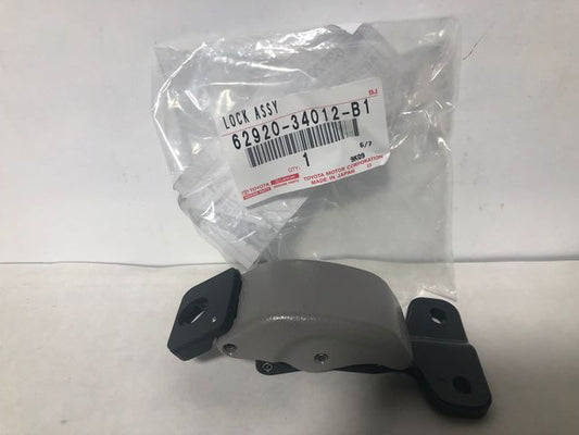 00-06 TOYOTA TUNDRA LEFT QUARTER WINDOW LATCH LOCK GRAY OEM 62920-34012-B1