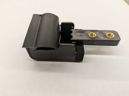 16-23 TACOMA TONNEAU COVER HINGE CAP RIGHT REAR PASSENGER SIDE 64917-04010