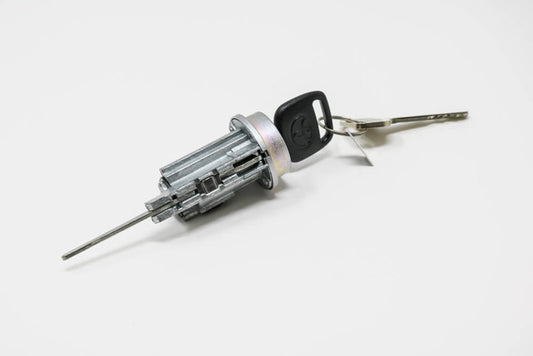 Genuine 69057-35070 Toyota 4Runner Tacoma Ignition Lock Cylinder & Key W/O Tilt