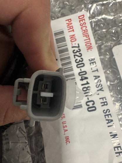 2016-2023 TOYOTA TACOMA FRONT RIGHT PASSENGER SIDE SEAT BUCKLE OEM 73230-04180-C0