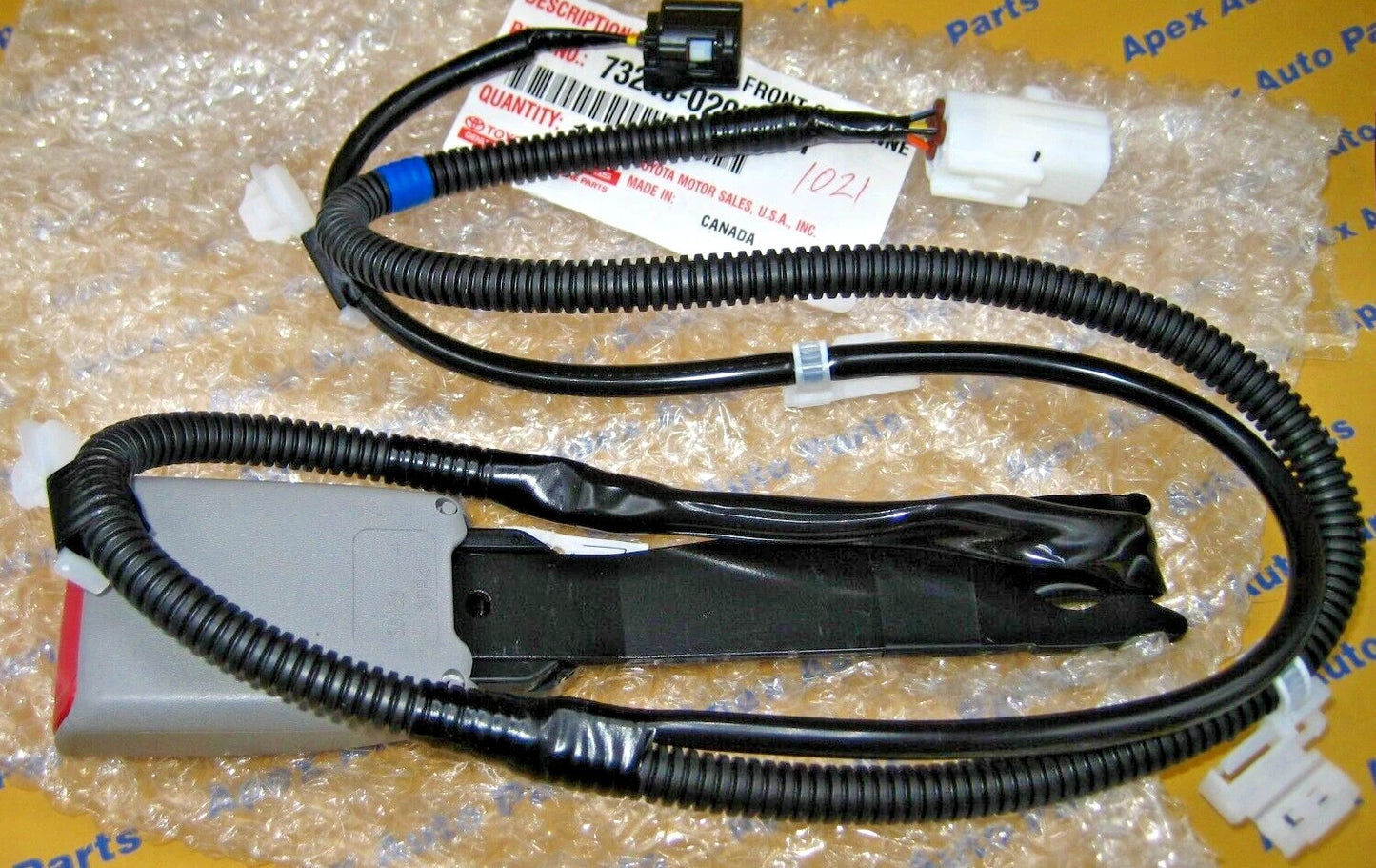 Toyota Corolla Drivers Side Seat Belt Buckle Latch Kit Genuine OEM 2009-2013