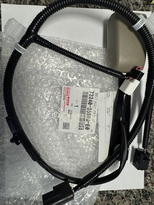 TOYOTA 4 RUNNER 2004-2009 FRONT DRIVER SIDE ONLY SEAT FAWN BELT BUCKLE OEM