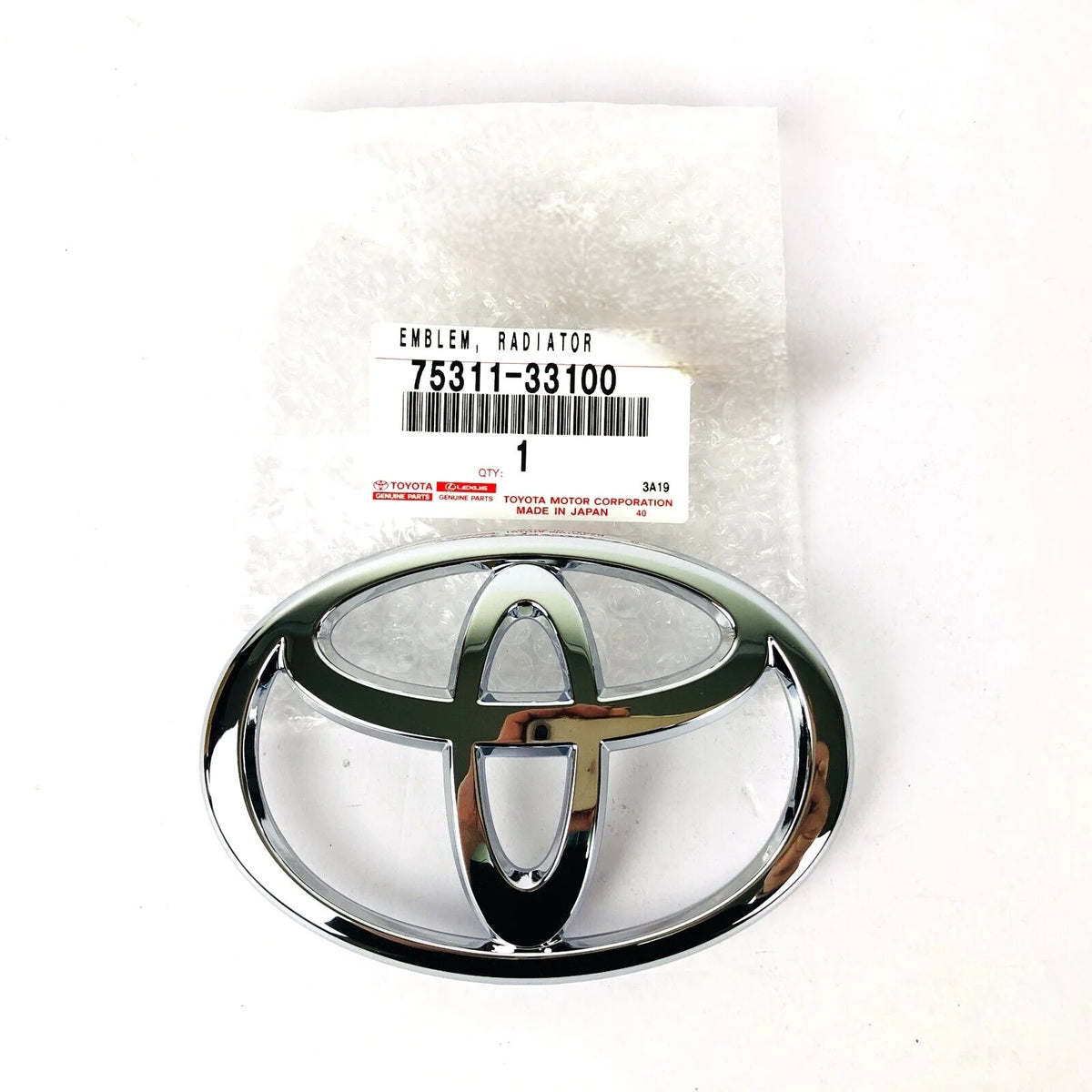 75311-33100 NEW GENUINE OEM TOYOTA 4RUNNER FRONT GRILLE SILVER EMBLEM BADGE LOGO