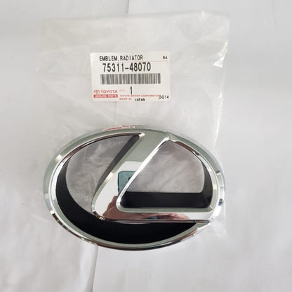 GENUINE LEXUS RX330 RX350 FRONT GRILL EMBLEM CHROME BUILT Size: 135mm X 88mm