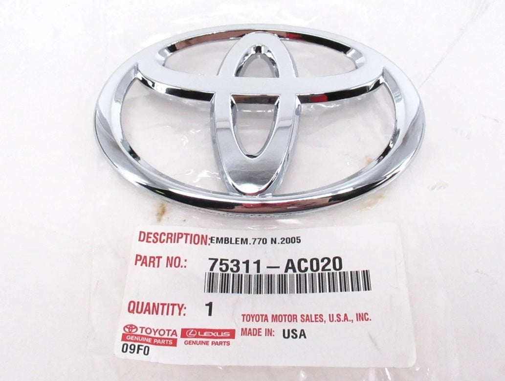 GENUINE OEM TOYOTA 05-10 AVALON CHROME FRONT RADIATOR GRILLE EMBLEM 75311-AC020