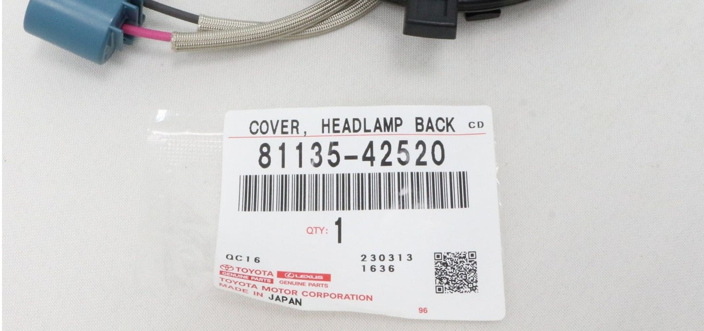 NEW GENUINE TOYOTA 2013-2015 RAV4 HEADLAMP HEADLIGHT BULB COVER CAP 81135-42520