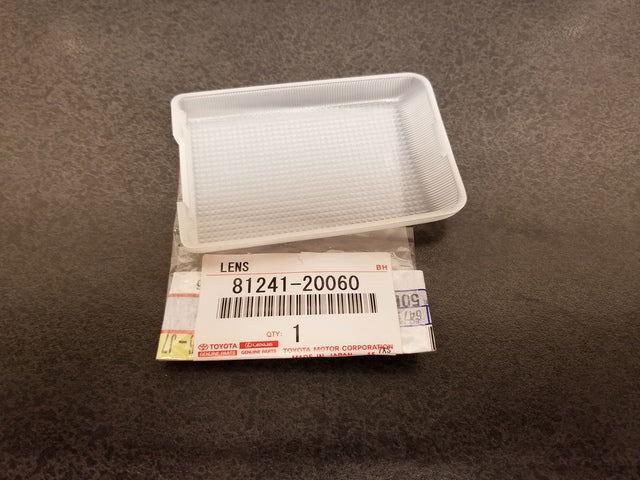 OEM GENUINE TOYOTA DOME LIGHT LAMP COVER LAND CRUISER 4RUNNER PICKUP 81241-20060