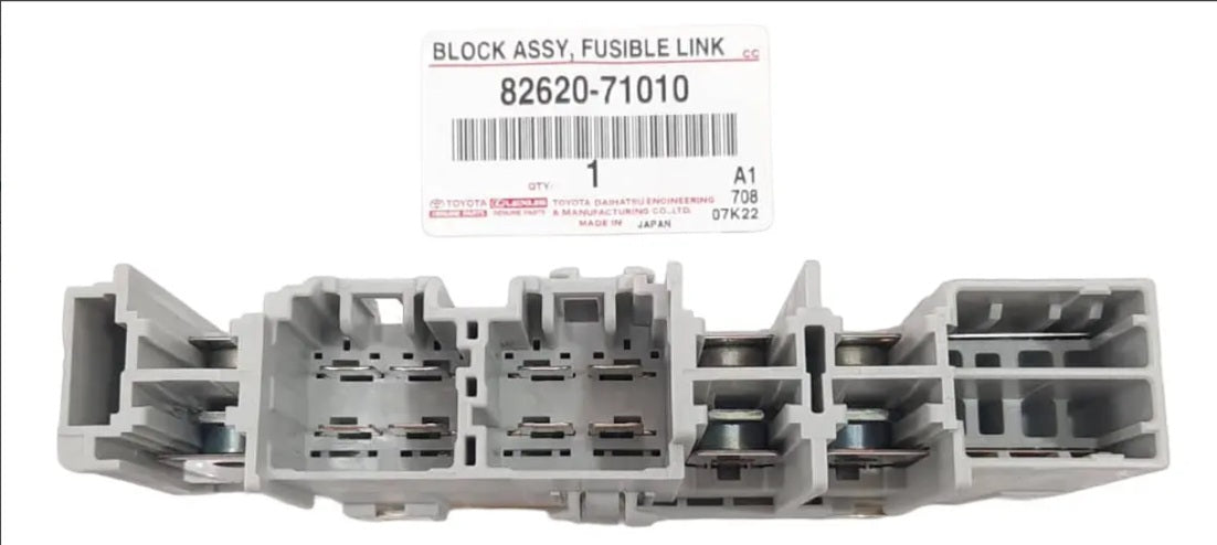 New Genuine OEM Toyota Hilux 2005 - 2011 Fusible Link Block Assembly 82620-71010