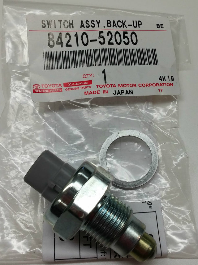 GENUINE TOYOTA 4RUNNER CAMRY RAV4 BACK UP LAMP SWITCH ASSY 84210-52050