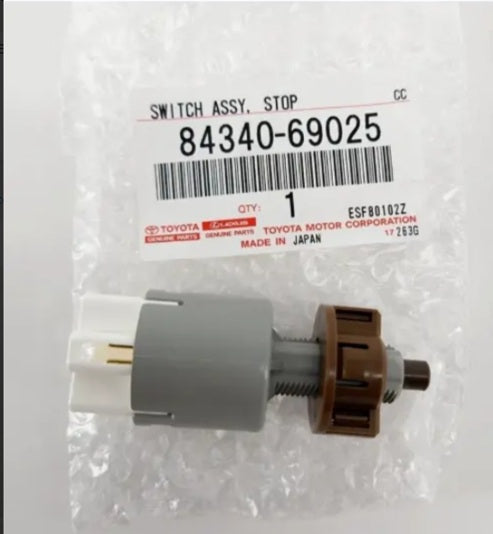 Genuine Toyota Tacoma Fj Cruiser Brake Light Stop Lamp Switch Assy 84340-69025