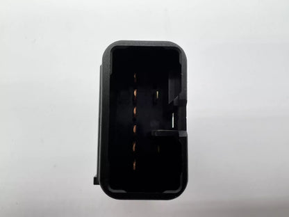 84725-60040 Land Cruiser 80 GENUINE Toyota Center Differential Lock Switch CDL