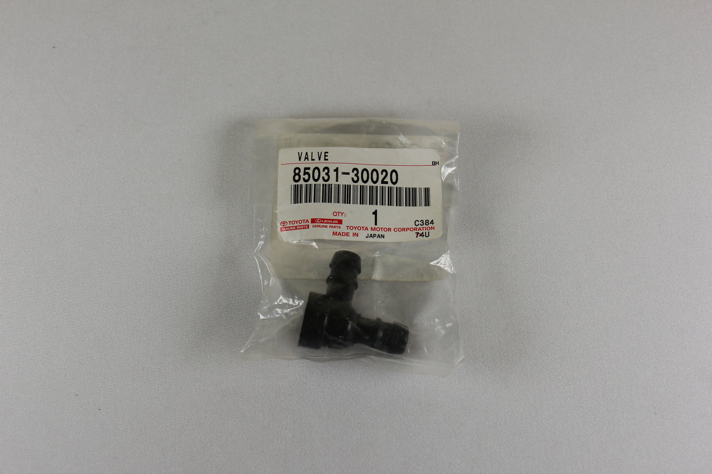 TOYOTA GENUINE Land Cruiser Supra HEADLAMP CLEANER WASHER HOSE VALVE 85031-30020