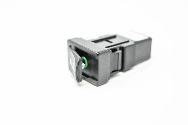 SELECT TOYOTA AUXILIARY STEREO JACK ADAPTER GENUINE OEM 86190-53010 86190-06010