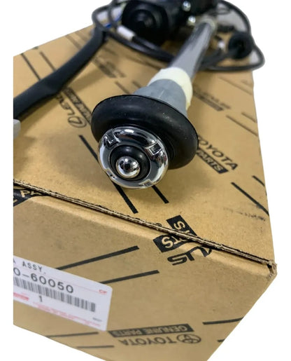 Toyota Land Cruiser FJ80 FZJ80 1991-1997 OEM Antenna Assy w/ Holder 86300-60050