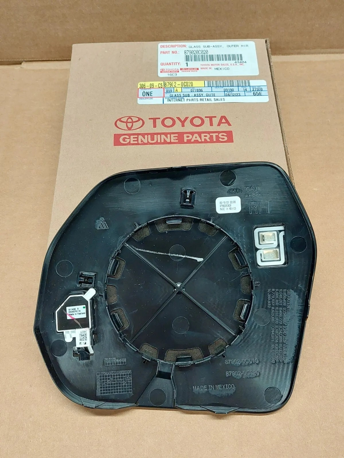 OEM 2022-24 TOYOTA TUNDRA SIDE VIEW MIRROR GLASS PASSENGER SIDE