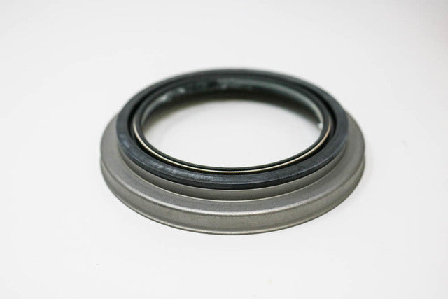 Genuine Toyota Sequoia Tundra Tacoma Front Outer Hub Oil Seal LH/RH 90316-69001
