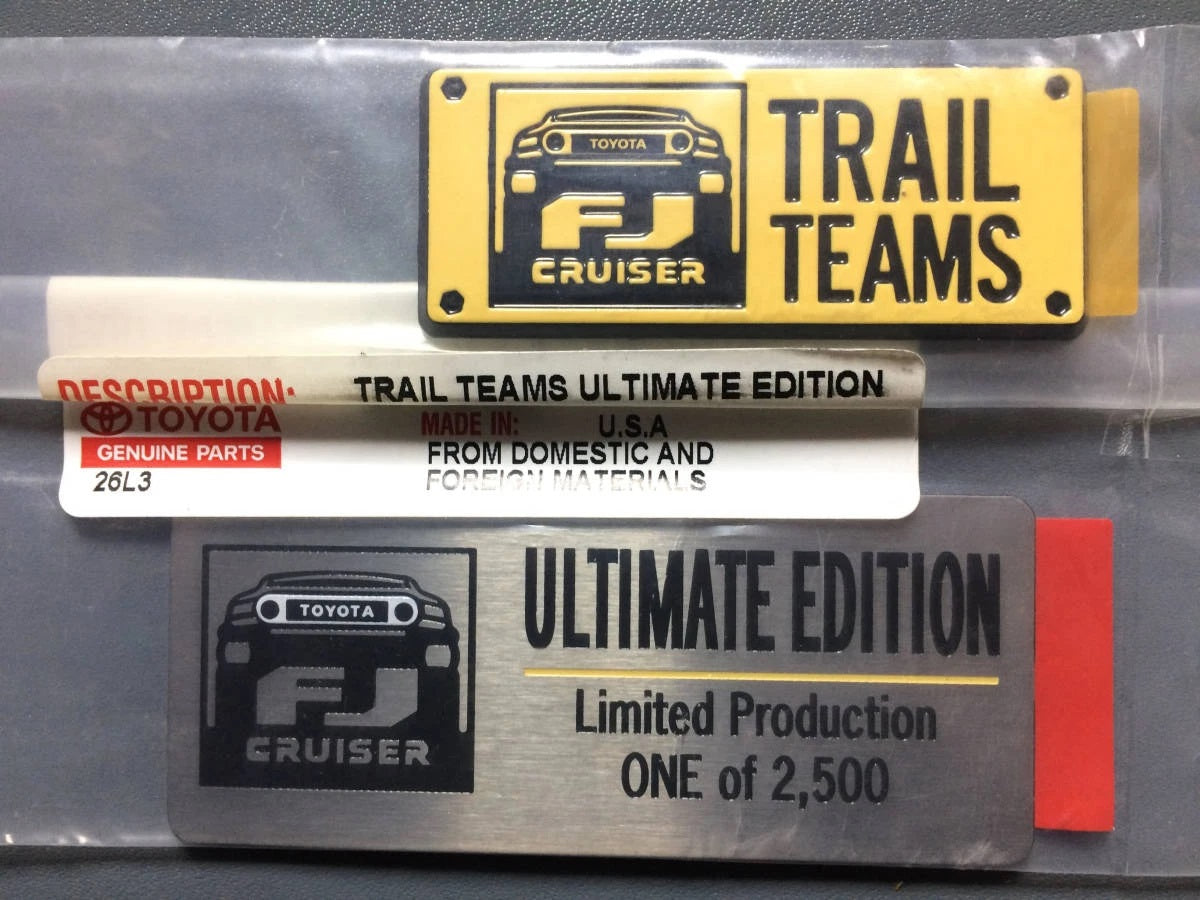 EMBLEM SPECIAL EDITION TRAIL TEAM FJ CRUISER 07-14 LIMITED PRODUCTION OEM GENUIN