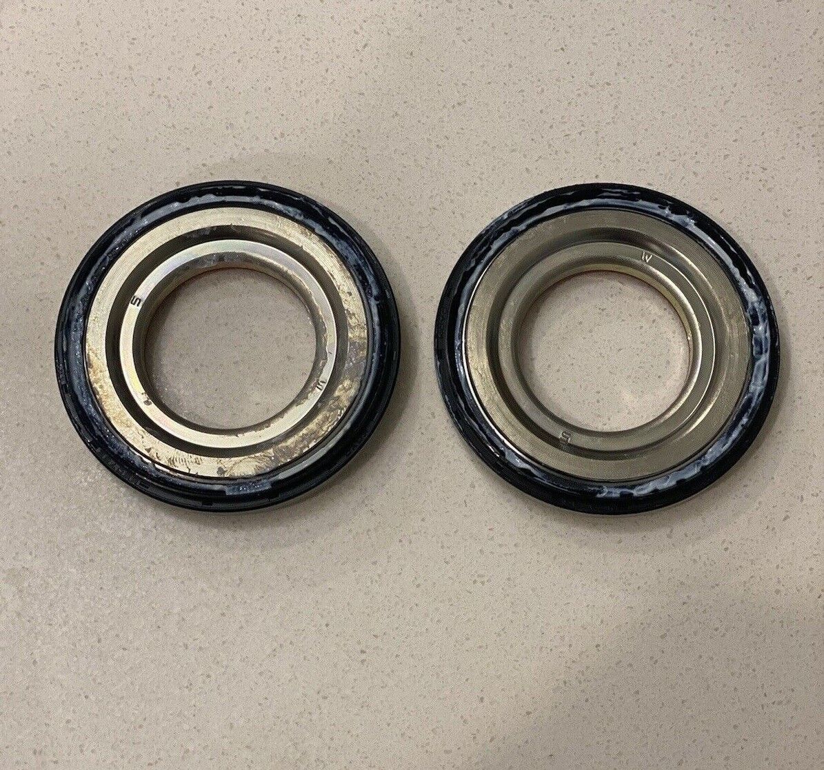 Front Strut Bearing Set of 2 Pcs Fit For Toyota Camry Sienna Lexus